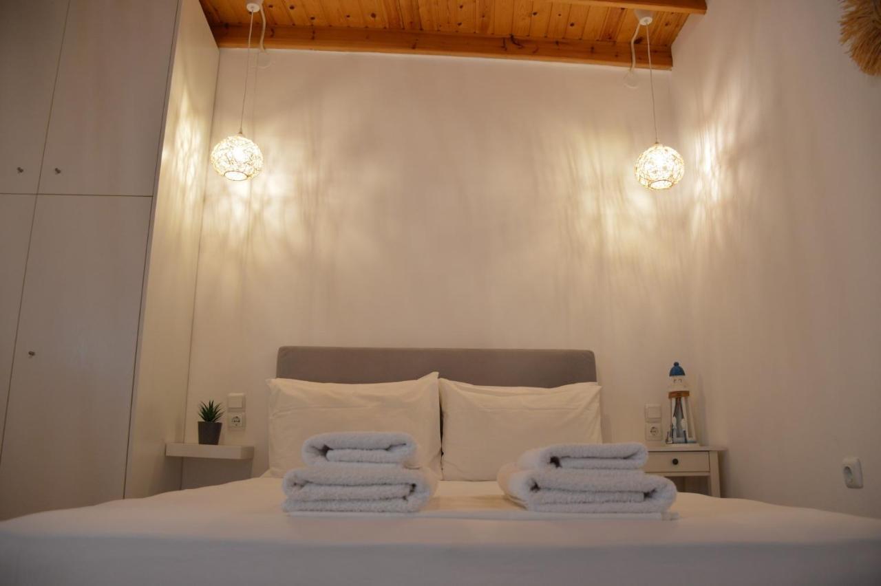 Cute Studio In Milos Трипити Екстериор снимка