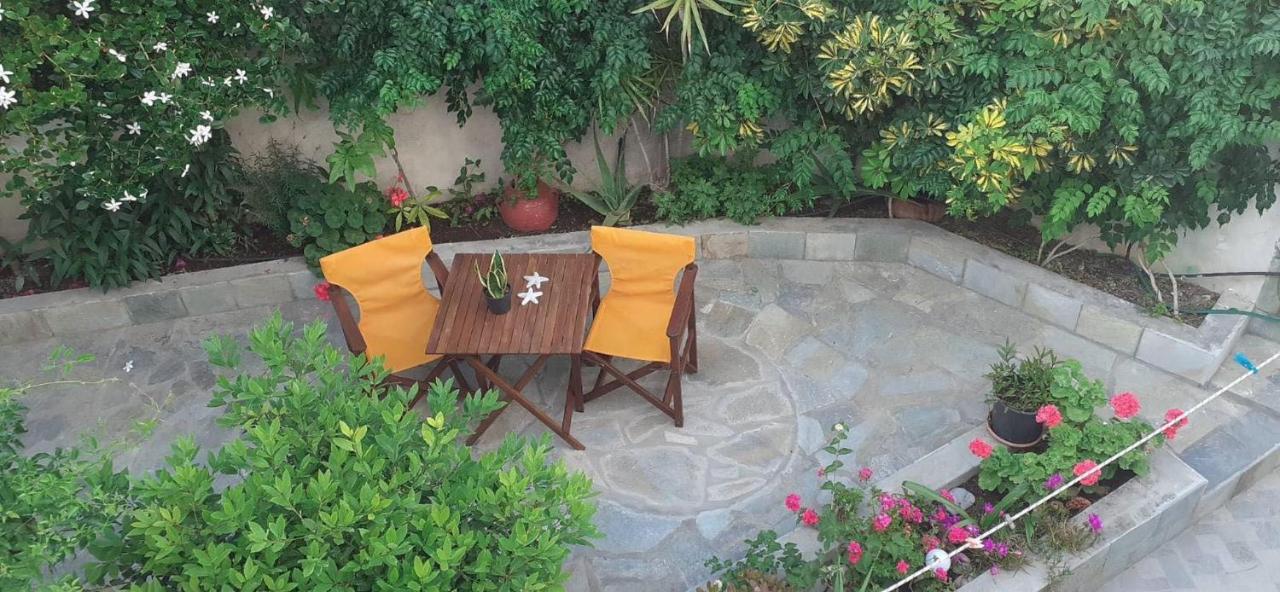 Cute Studio In Milos Трипити Екстериор снимка