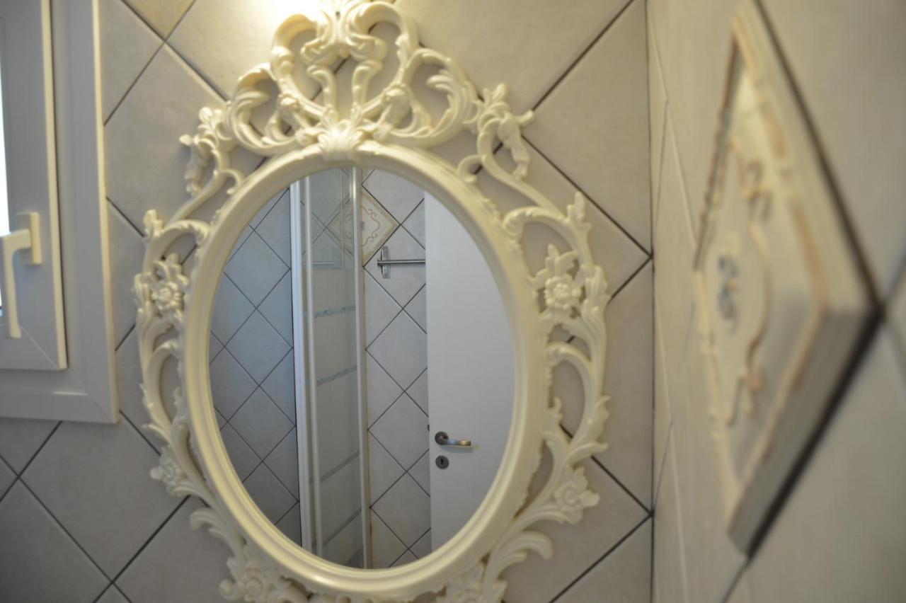 Cute Studio In Milos Трипити Екстериор снимка