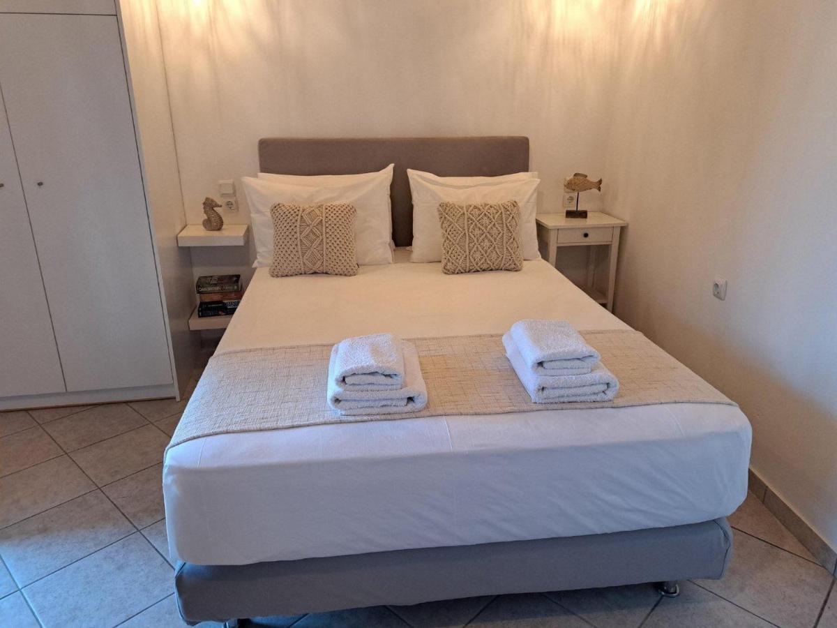 Cute Studio In Milos Трипити Екстериор снимка