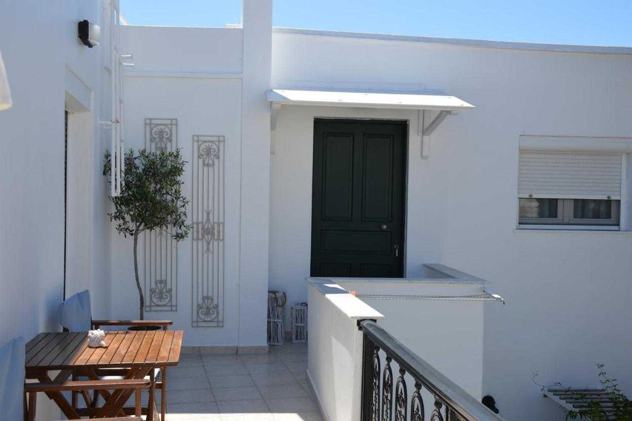 Cute Studio In Milos Трипити Екстериор снимка