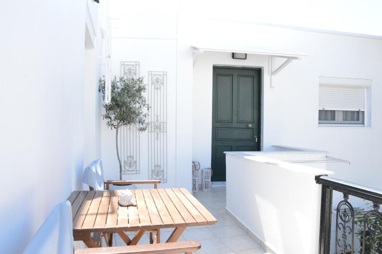 Cute Studio In Milos Трипити Екстериор снимка